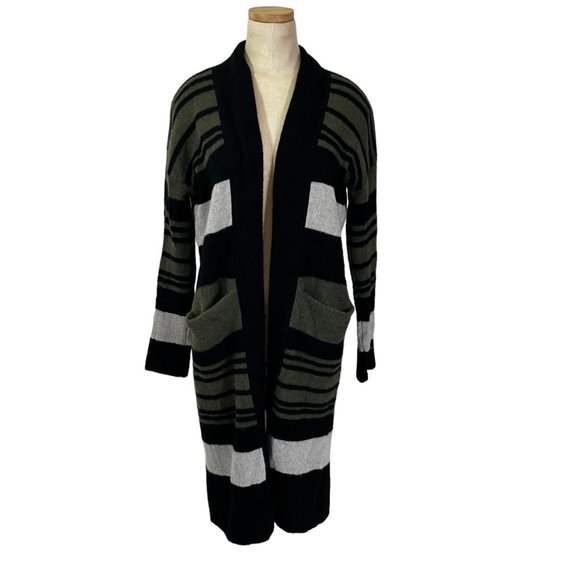 Saks Fifth Avenue Sweaters - Saks Fifth Avenue women's cardigan long cashmere black green sz small
